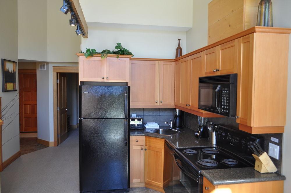Red Mountain Village Condos Rossland Exterior photo